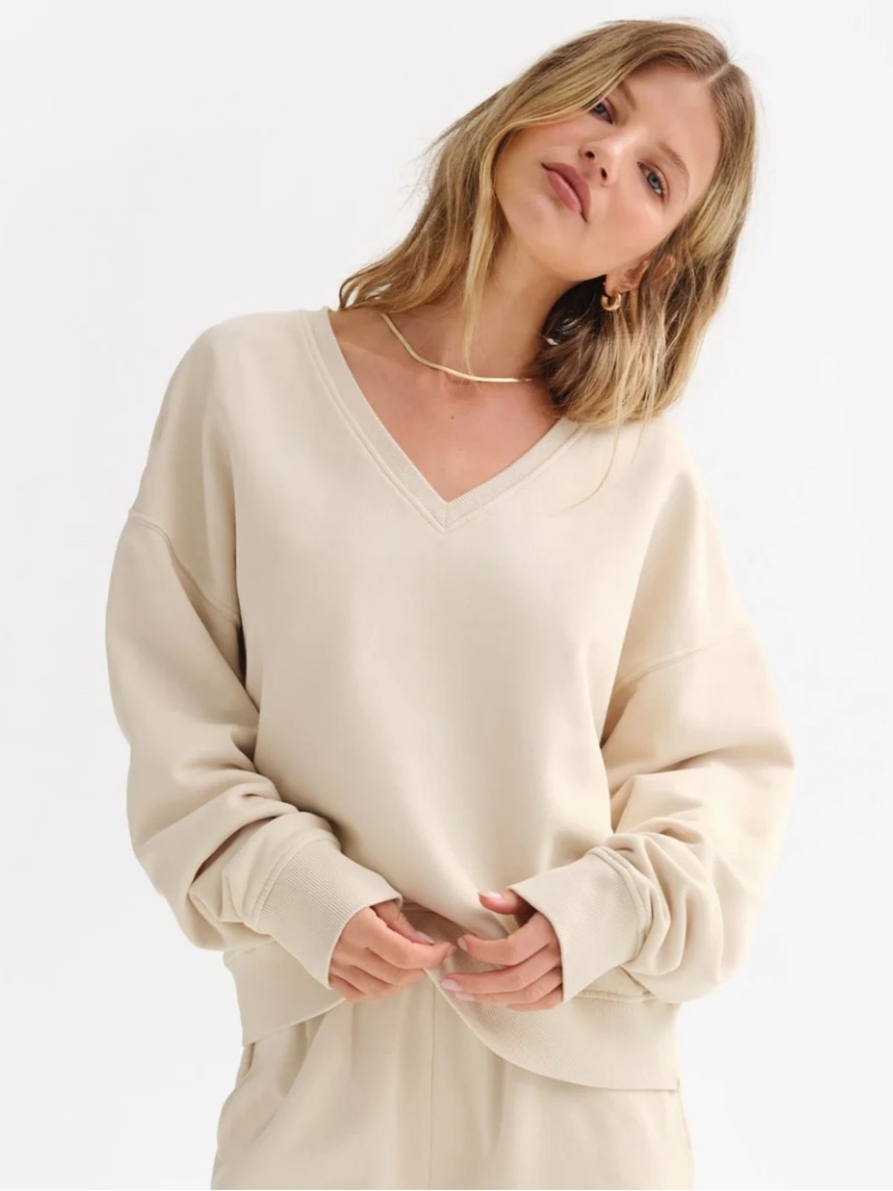 MATE the Label V-Neck Sweatshirt in Cream
